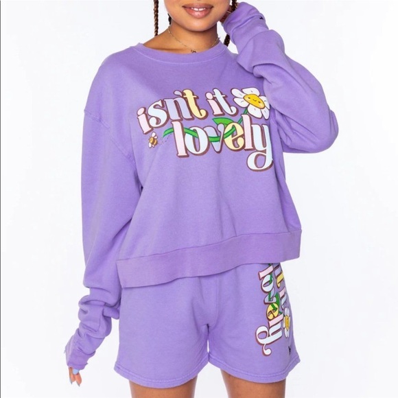 NWOT BSR By Samii Ryan Isn’t It Lovely Crew Neck Sweatshirt/Short Set Medium - Picture 2 of 13